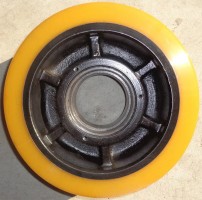 PICACG哔咔官网入口膠輪2